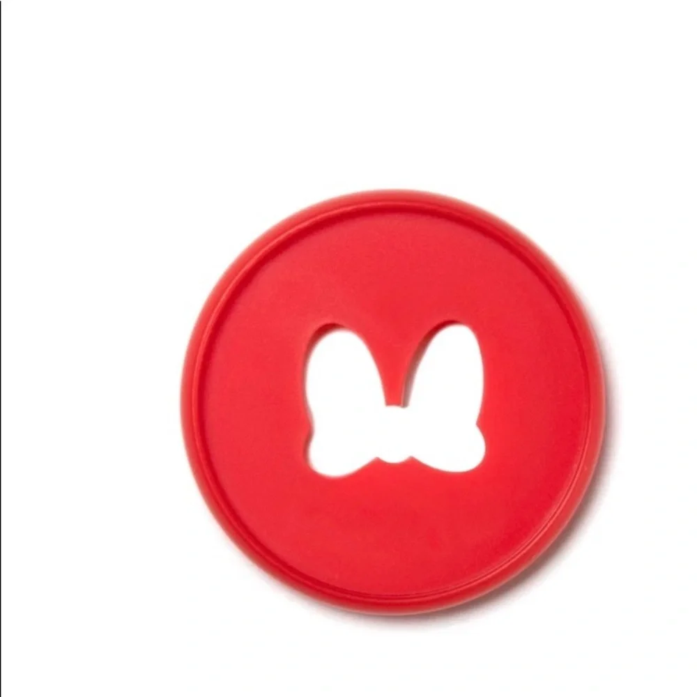 The Happy Planner Minnie Mouse Plastic Disc Set.